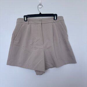 A&F Sloane Tailored Short, Light Taupe, Size 31